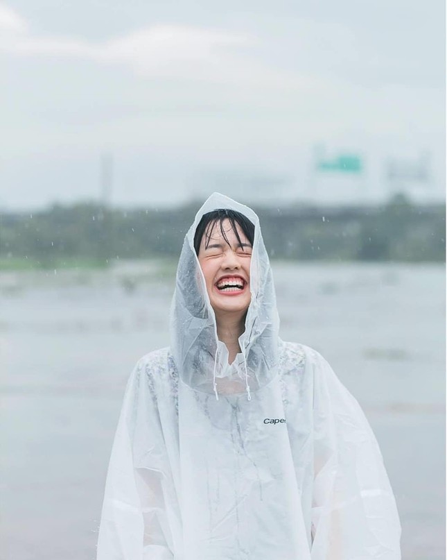 Nữ blogger xinh đẹp giống hệt ca sĩ Lisa nhóm BlackPink ảnh 19