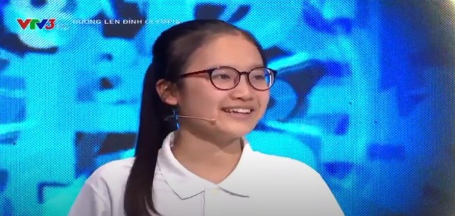 Nữ sinh Đường lên đỉnh Olympia gây ấn tượng với nụ cười 'tỏa nắng' ảnh 9