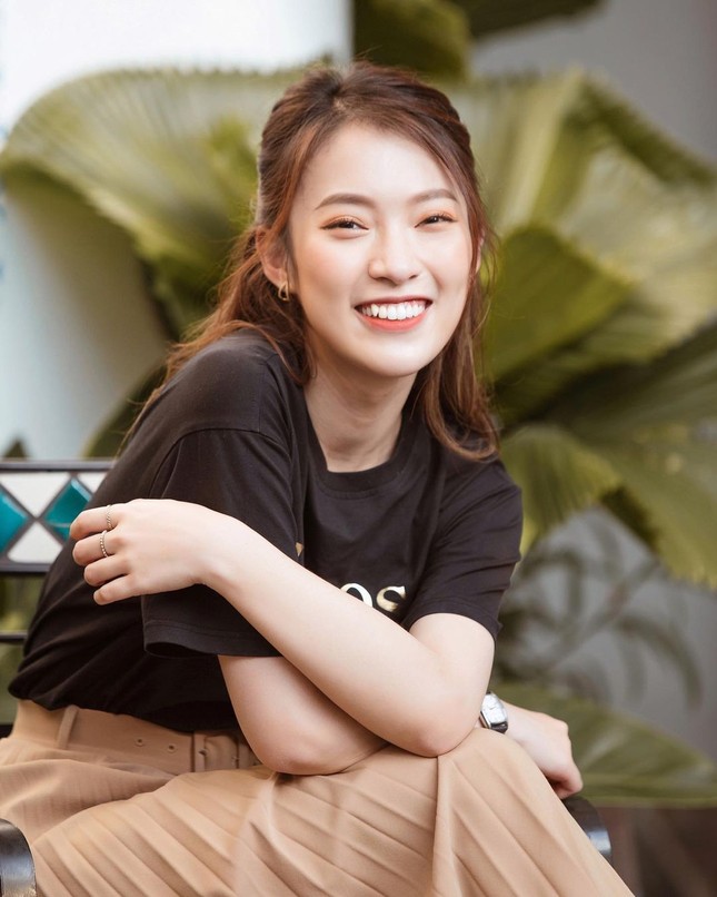 Những nữ YouTuber Việt truyền cảm hứng được dân mạng yêu thích ảnh 1