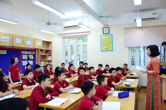 Đề xuất hỗ trợ một lần Nhà giáo Nhân dân, Nhà giáo Ưu tú mức 20 triệu đồng ảnh 1