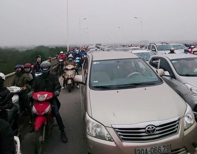 Để xảy ra tai nạn, Hà Nội yêu cầu chấn chỉnh việc sửa đường, cầu ảnh 1