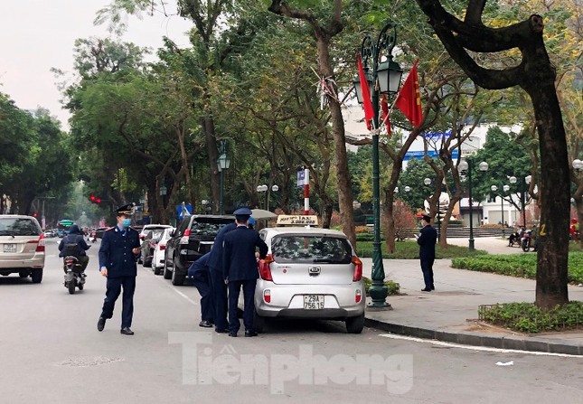 Thanh tra xử lý các bãi xe chặt chém ảnh 9