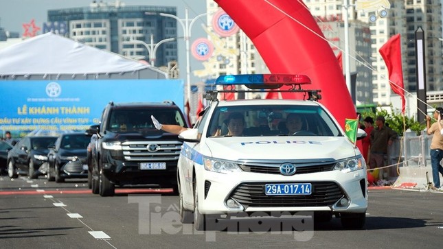 Thông xe, hoàn thiện cầu Vĩnh Tuy rộng 8 làn xe ảnh 2
