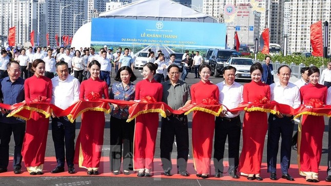 Thông xe, hoàn thiện cầu Vĩnh Tuy rộng 8 làn xe ảnh 1