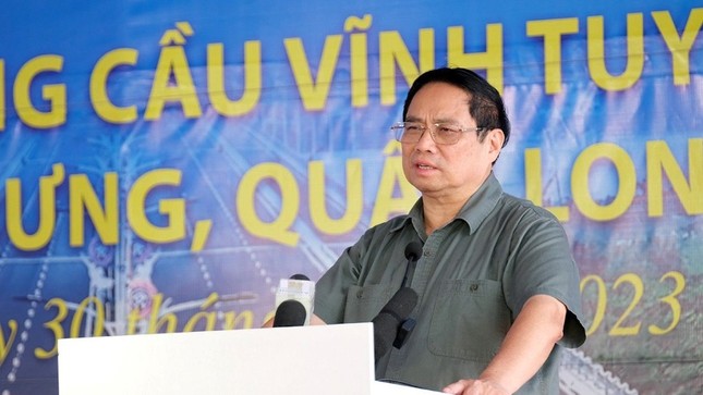 Thông xe, hoàn thiện cầu Vĩnh Tuy rộng 8 làn xe ảnh 4