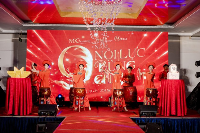 Công ty Cổ phần Thời trang MC Việt Nam (MC Fashion) tổ chức Gala mừng sinh nhật lần thứ 9 ảnh 2