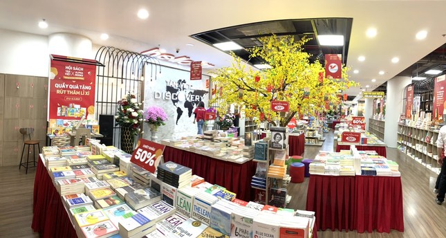 Xuân trao tri thức - Trọn năm sum vầy ảnh 2