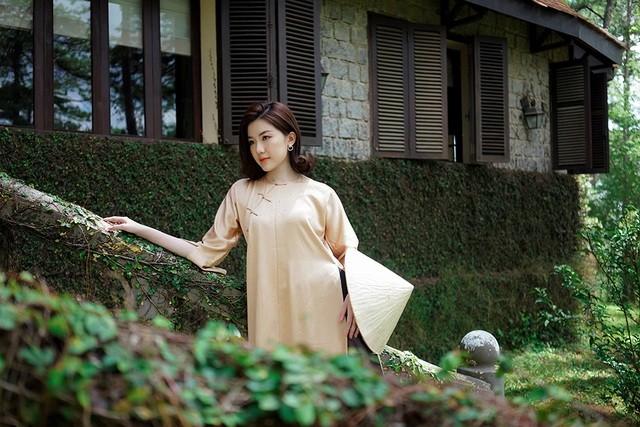 “Tiểu tam” Lương Thanh tiết lộ sự thật sau tin đồn cát-xê cao ngất ngưởng - 9 “Tiểu tam” Lương Thanh tiết lộ sự thật sau tin đồn cát-xê cao ngất ngưởng - 9