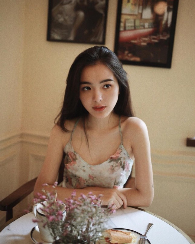 Khi bạn đang bận lên mạng tán dóc mỗi ngày, nhiều gái đẹp đã có nhà có xe từ năm 19 tuổi - Ảnh 1. Khi bạn đang bận lên mạng tán dóc mỗi ngày, nhiều gái đẹp đã có nhà có xe từ năm 19 tuổi - Ảnh 1.