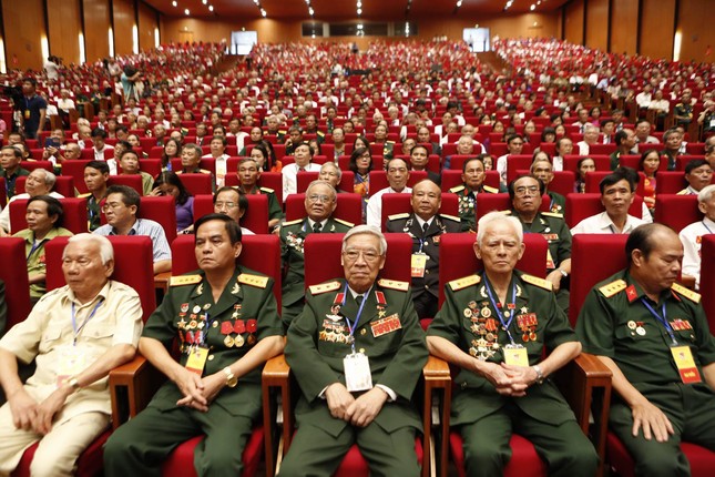 Các anh hùng liệt sỹ làm rạng rỡ dân tộc, vẻ vang giống nòi ảnh 3