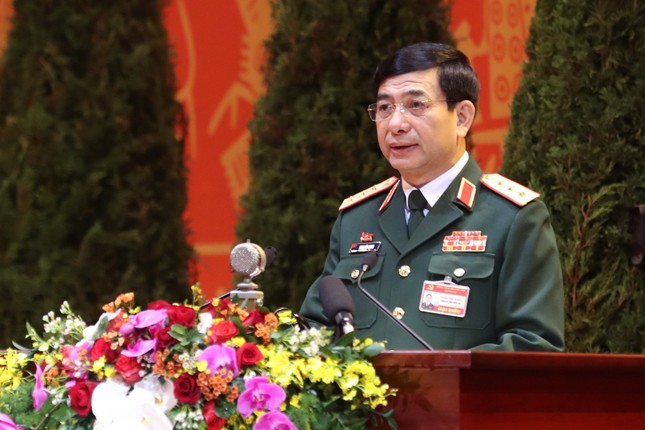 Hai Bộ trưởng Đinh Tiến Dũng và Trần Tuấn Anh được bầu vào Bộ Chính trị ảnh 3