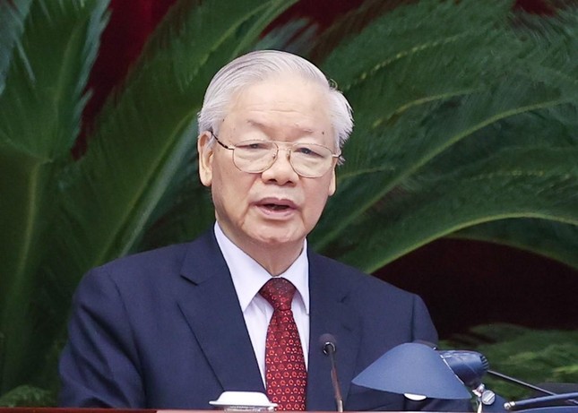 Bộ Chính trị: Ban hành các chính sách vượt trội, đột phá cho TPHCM ảnh 1