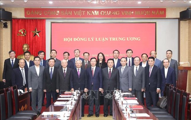 Thường trực Ban Bí thư Võ Văn Thưởng làm việc với Hội đồng Lý luận Trung ương ảnh 1