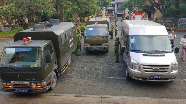 Tại tòa, Vũ 'nhôm' khai có hai quốc tịch ảnh 5