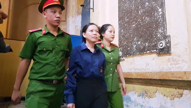 Cấp dưới cựu lãnh đạo Đông Á Bank 'tố' bị lợi dụng ảnh 1