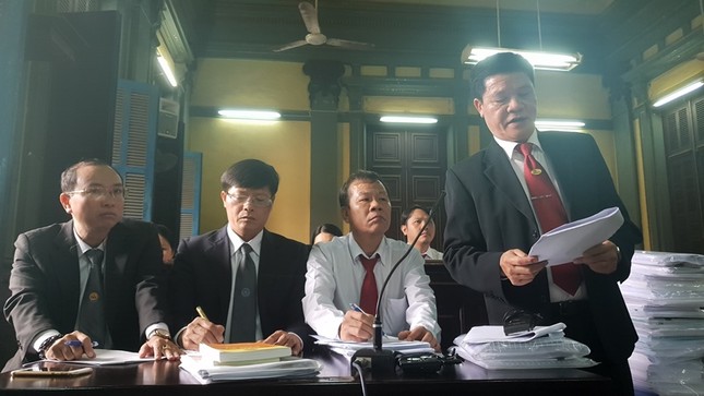 Hòa giải bất thành, Vinasun và Grab tiếp tục 'đại chiến' tại tòa ảnh 2