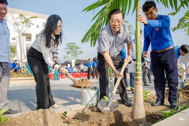 Thành Đoàn TP. HCM phát động ‘Tết trồng cây’ ảnh 4