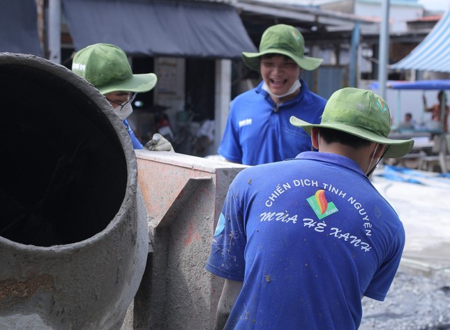 Xây dựng sân chơi thiếu nhi trên đảo Thạnh An ảnh 2