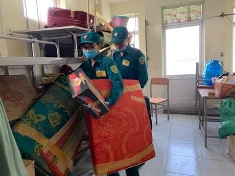 ĐHQG TP. HCM: Tăng cường tình nguyện viên hỗ trợ dọn dẹp ký túc xá đón sinh viên ảnh 1