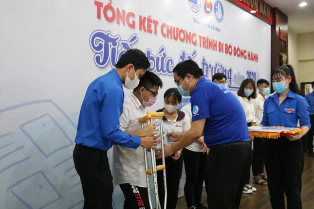 Quỹ học bổng “Tiếp sức đến trường” huy động được 7,2 tỷ đồng ảnh 2