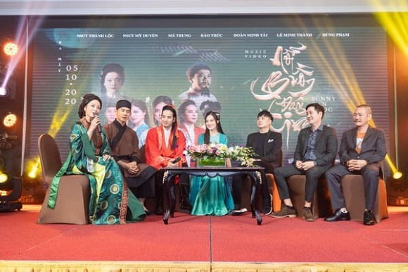 Nữ sinh viên chi 2 tỷ đồng cho MV ca nhạc của mình ảnh 1