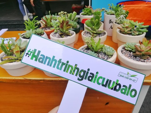 Hành trình "giải cứu" balô cũ ảnh 3