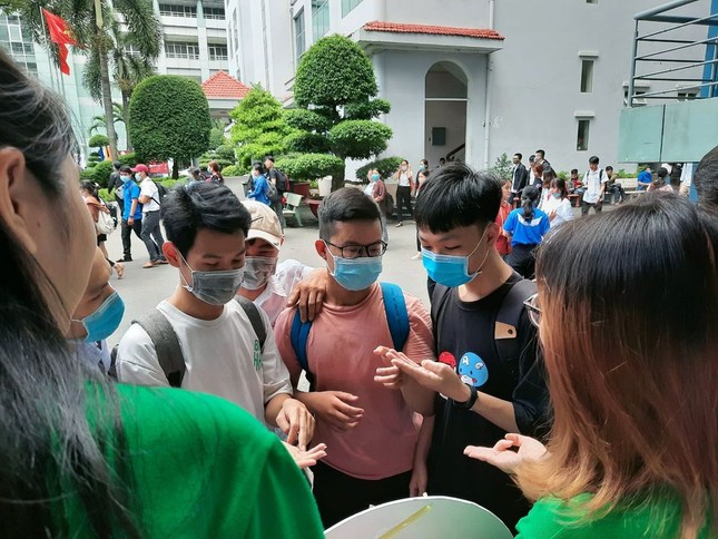 Hành trình "giải cứu" balô cũ ảnh 14