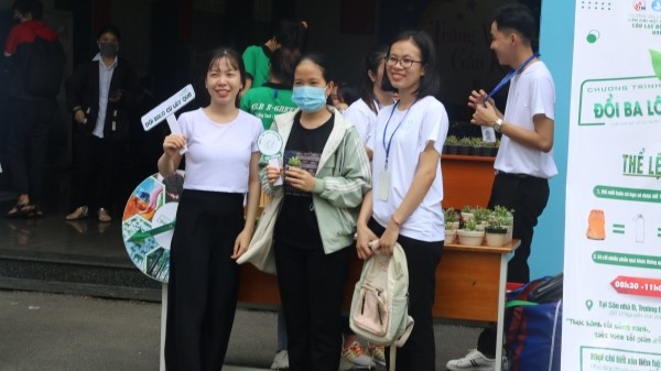 Hành trình "giải cứu" balô cũ ảnh 16