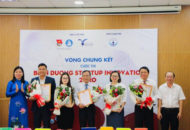 Bình Dương trao gần 200 triệu đồng bảo trợ cho sinh viên có ý tưởng khởi nghiệp xuất sắc ảnh 3