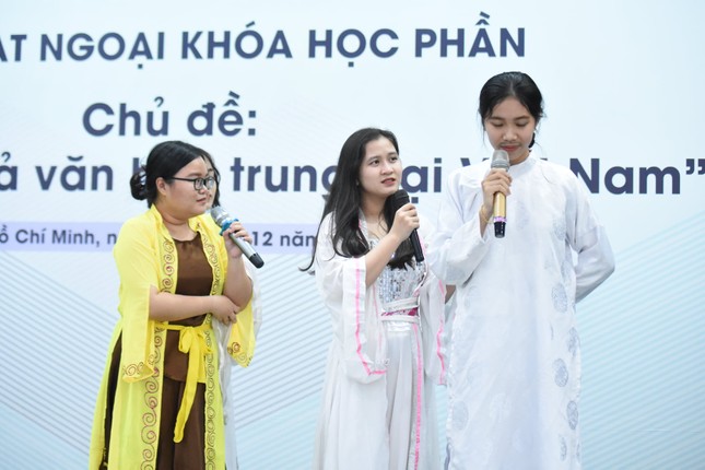 Đưa nhân vật văn học gần gũi hơn với sinh viên ảnh 4