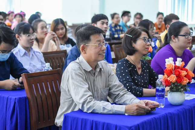 Đưa nhân vật văn học gần gũi hơn với sinh viên ảnh 6
