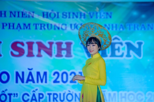 Đoàn trường CĐSP Trung ương Nha Trang tổ chức “Dạ hội chào năm 2021” ảnh 3