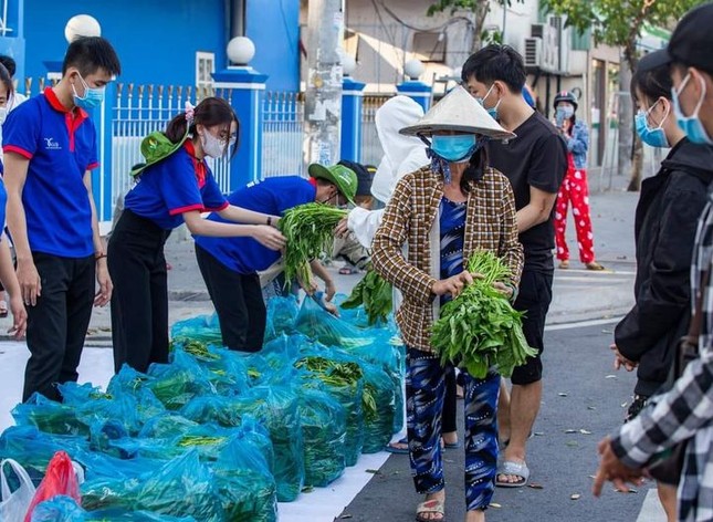 Bình Dương: Sôi nổi các hoạt động “Xuân tình nguyện” ảnh 9