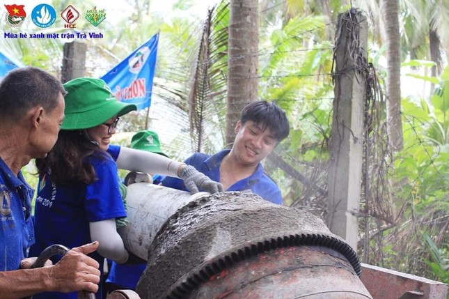 “Nam thần” Chủ tịch Hội với cú đúp giải thưởng danh giá ảnh 2