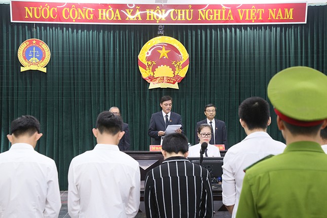 9 nam sinh cưỡng bức bạn gái ảnh 1
