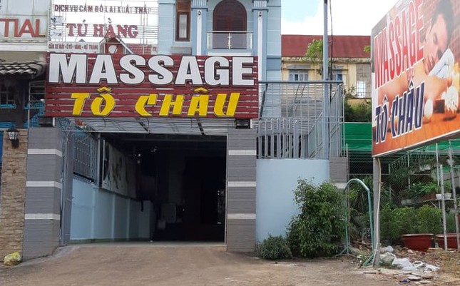 Nhân viên massage bán dâm giá nửa triệu đồng ảnh 1