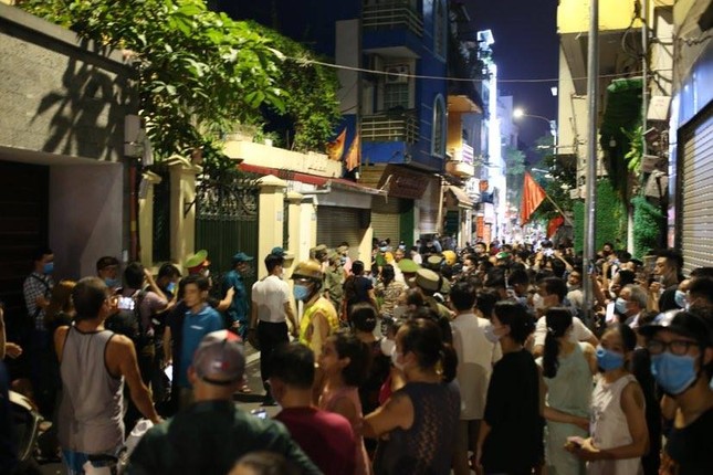 Khám xét nhà riêng, nơi làm việc của Chủ tịch Hà Nội Nguyễn Đức Chung ảnh 11