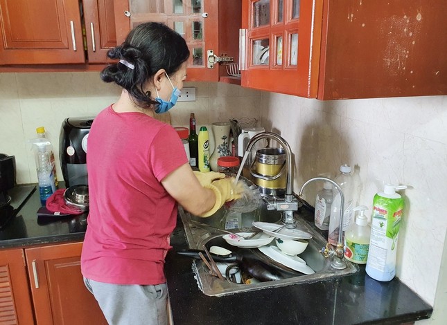 Mẹ trẻ Hà Nội than trời giúp việc 'tai quái' nhưng phải nhịn như cơm sống ảnh 1