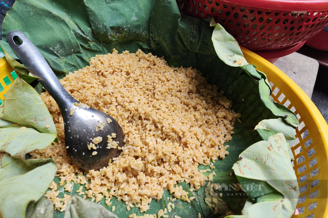 Bên trong 'thủ phủ' cơm rượu ngày Tết Đoan Ngọ ở Hà Nội ảnh 1