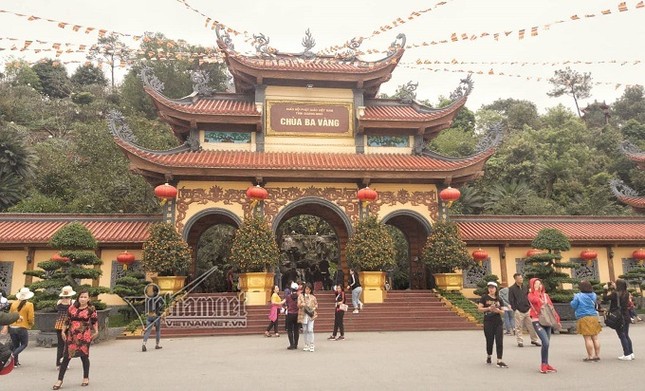 Chùa Ba Vàng đột ngột ngừng 'gọi vong, cúng oan gia trái chủ'? ảnh 1