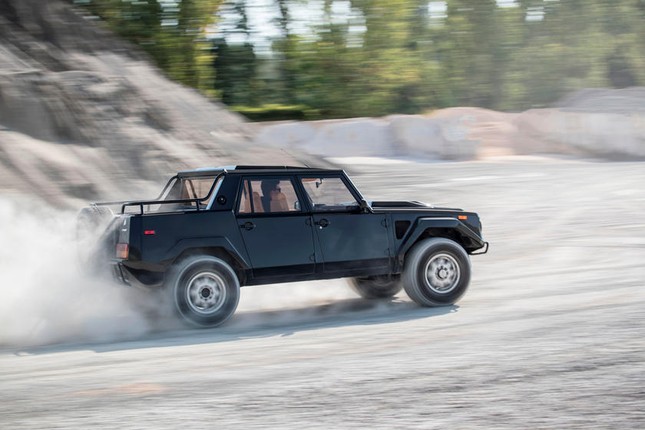 Lamborghini sắp có SUV mới chuyên về khả năng off-road? ảnh 2