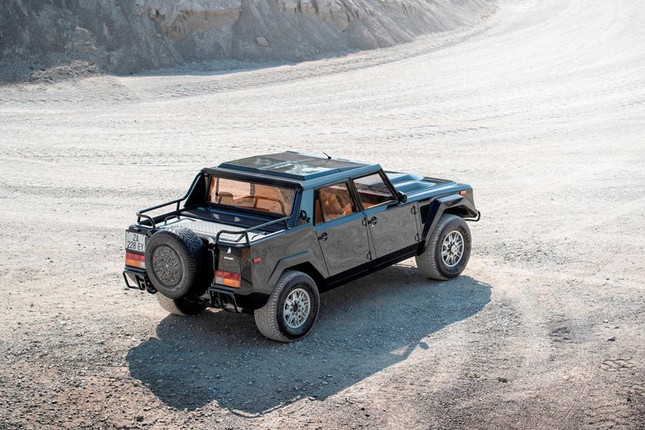 Lamborghini sắp có SUV mới chuyên về khả năng off-road? ảnh 3