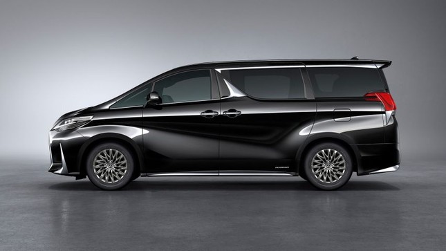 Lexus LM - MPV hạng sang chung khung gầm Toyota Alphard lộ diện ảnh 1
