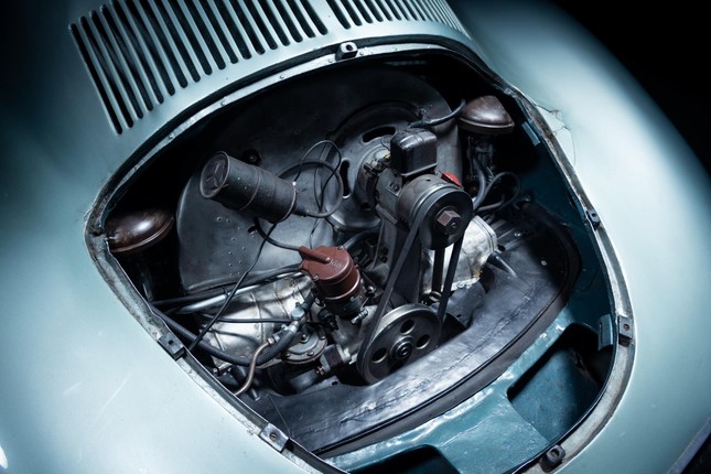 Chiếc xe lâu đời nhất của Porsche sắp được đấu giá ảnh 4