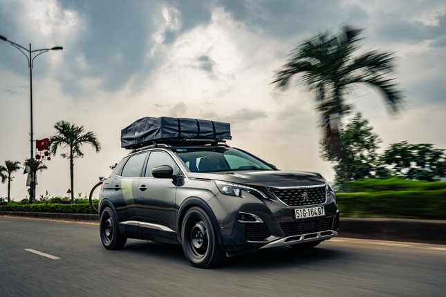 Tạp chí xe của Anh chạy thử Peugeot 3008 độ ở Việt Nam ảnh 1