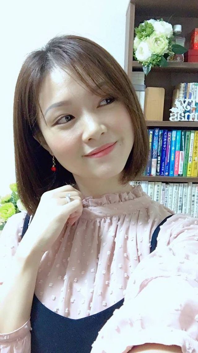 Cô gái xinh xắn dành 3 tháng tự tay may váy cưới gây 'sốt' mạng ảnh 3