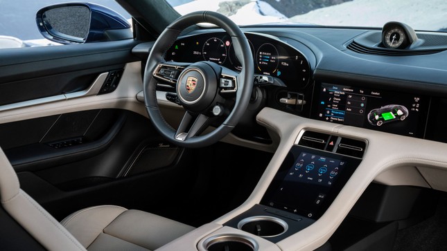 Xe điện đầu tiên của Porsche chính thức ra mắt toàn cầu ảnh 15