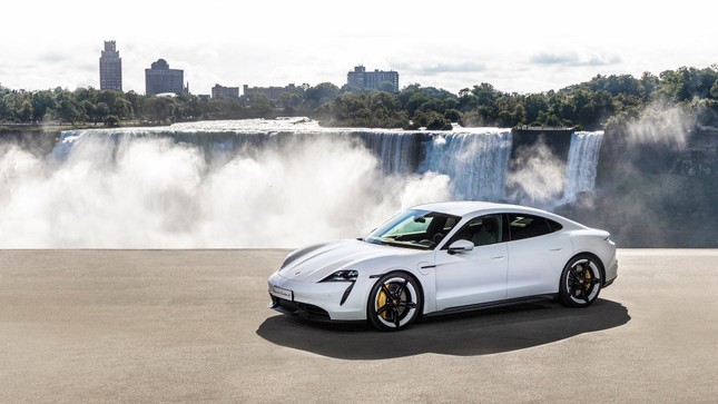 Xe điện đầu tiên của Porsche chính thức ra mắt toàn cầu ảnh 10