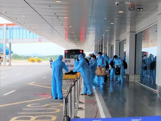 Sân bay Vân Đồn đón chuyến bay đầu tiên chở 150 chuyên gia từ Nhật Bản ảnh 2