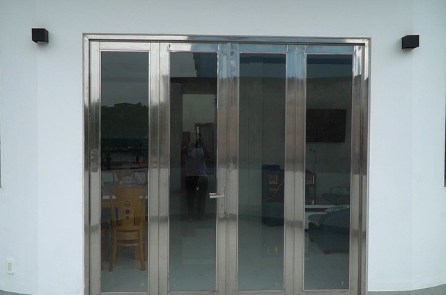 Lạ kỳ: Chi 5 tỷ đồng xây ngôi nhà giống như du thuyền ở miền Tây ảnh 3